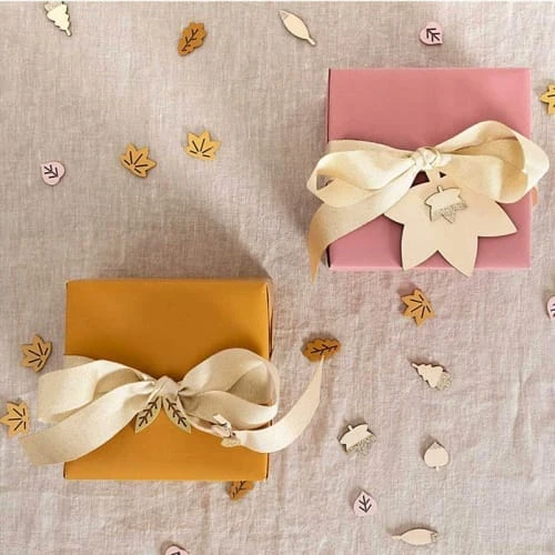 Rico Design 48 Silhouettes En Bois Feuilles Pailletées Dorées – Image 2